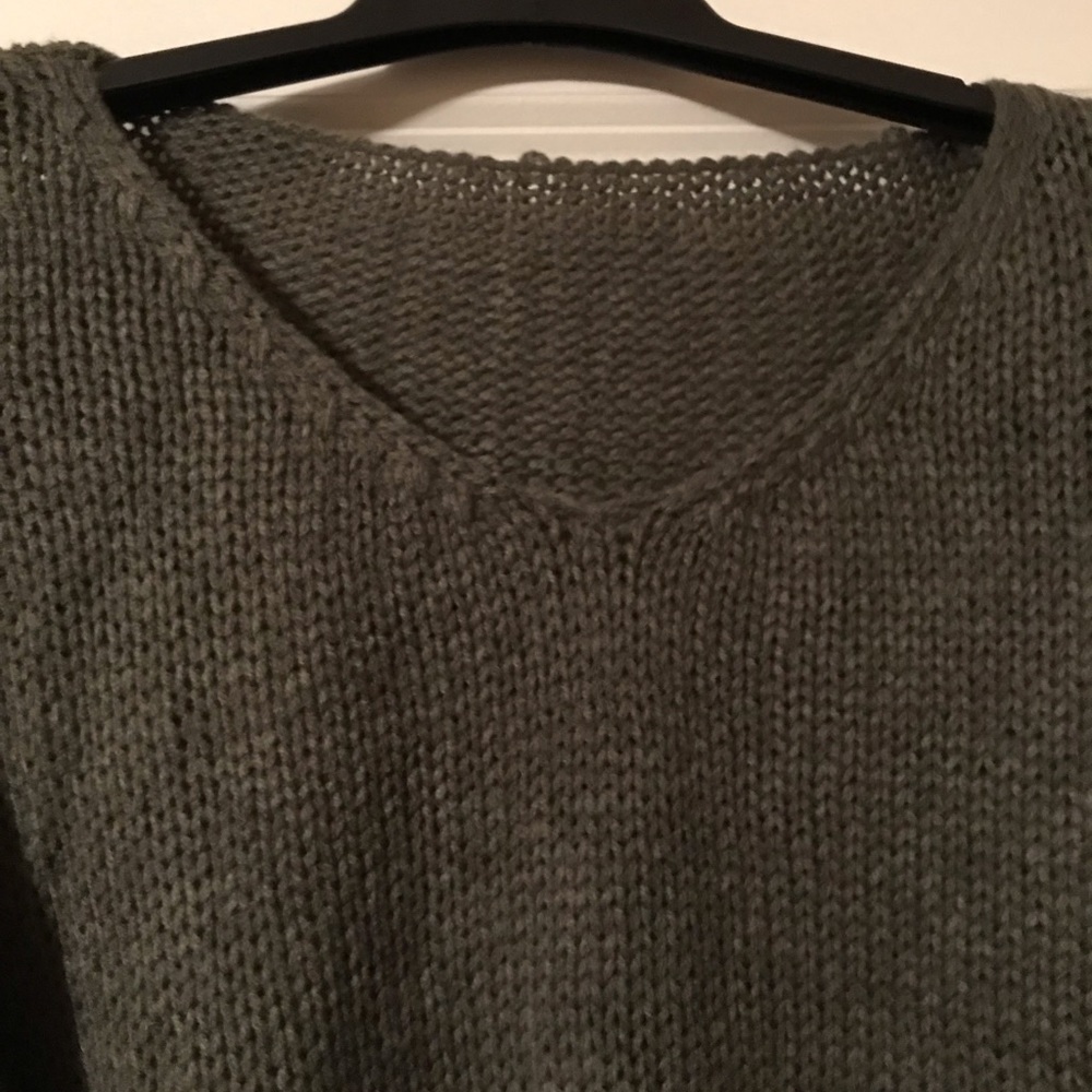 Sweater - Picture 3 of 3